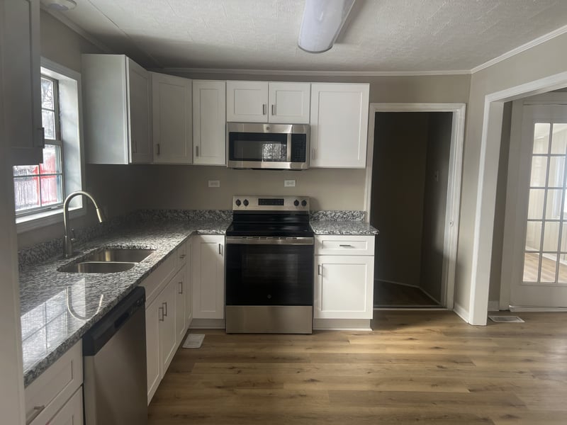 255 Oakdale Rd, Westmoreland, TN 37186