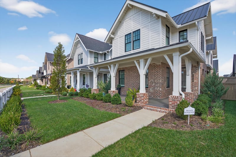 2648 Buckner Ln, Thompsons Station, TN 37179