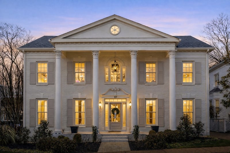 107 Chatsworth Dr, Nashville, TN 37215