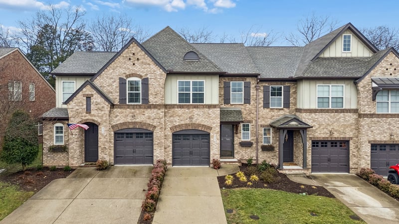 427 Waterbrook Dr, Mount Juliet, TN 37122