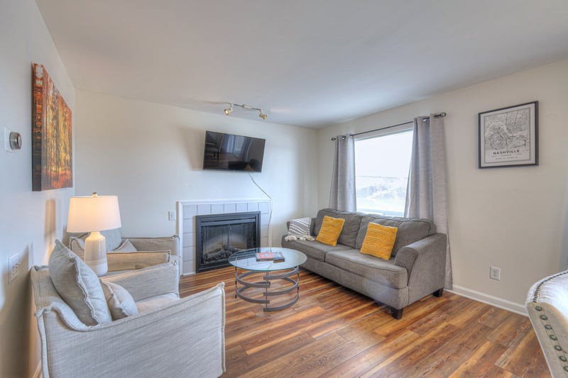 910 1st Ave, Nashville, TN 37201