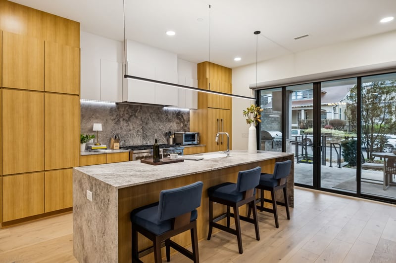 1030 17th Ave #101, Nashville, TN 37212