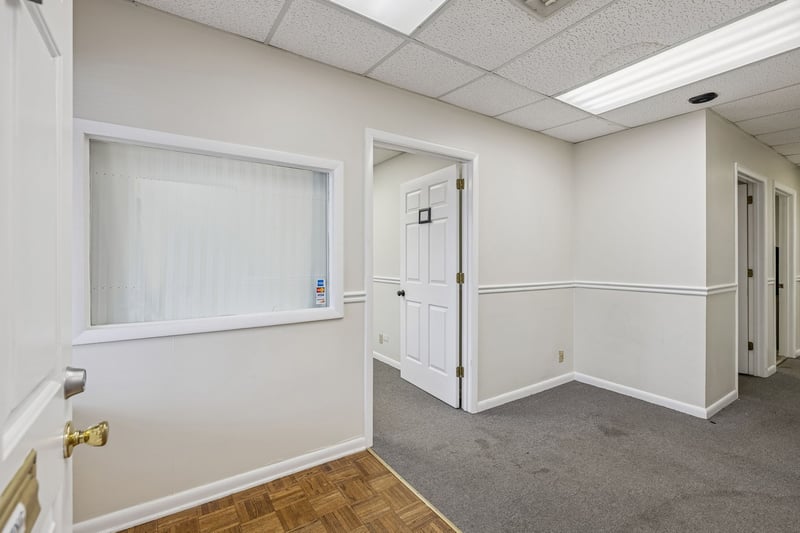 165 Belle Forest Cir, Nashville, TN 37221