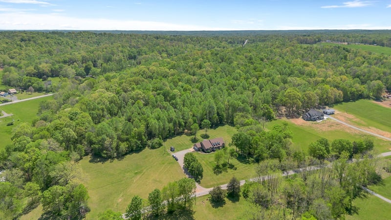 2600 Little Bartons Creek Rd, Cumberland Furnace, TN 37051