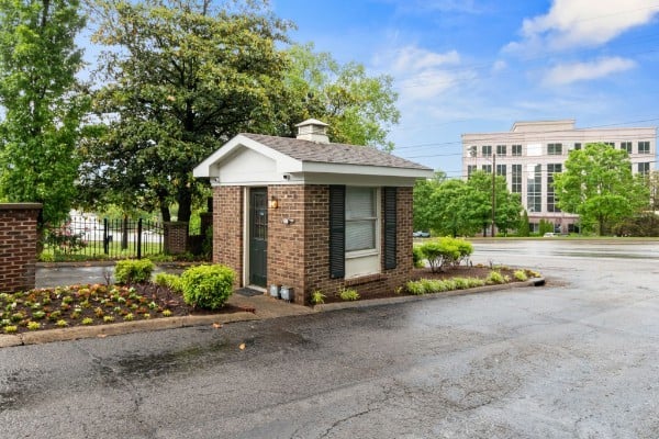 101 Jefferson Sq, Nashville, TN 37215