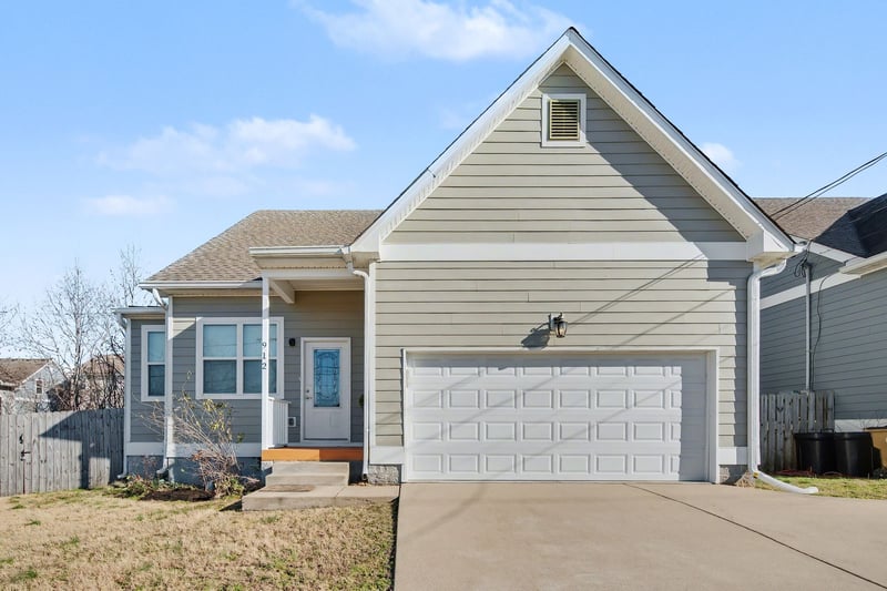 912 Pierce Rd, Madison, TN 37115