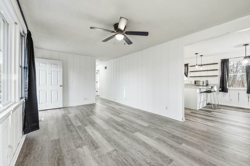 1360 Highway 49 , Charlotte, TN 37036