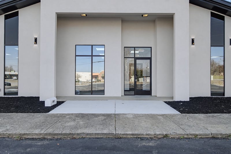 207 Iris Dr, Hendersonville, TN 37075