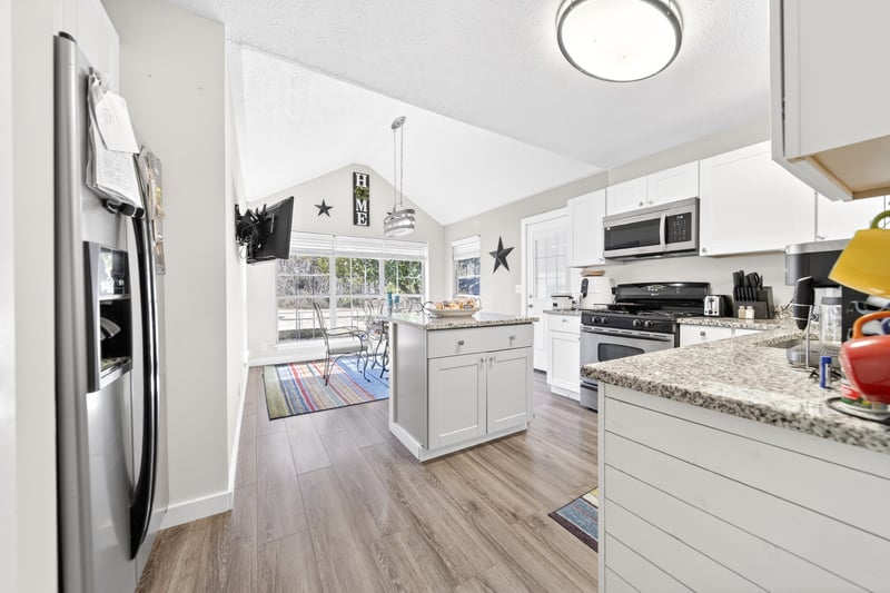 4020 Ashley Dr, Murfreesboro, TN 37128