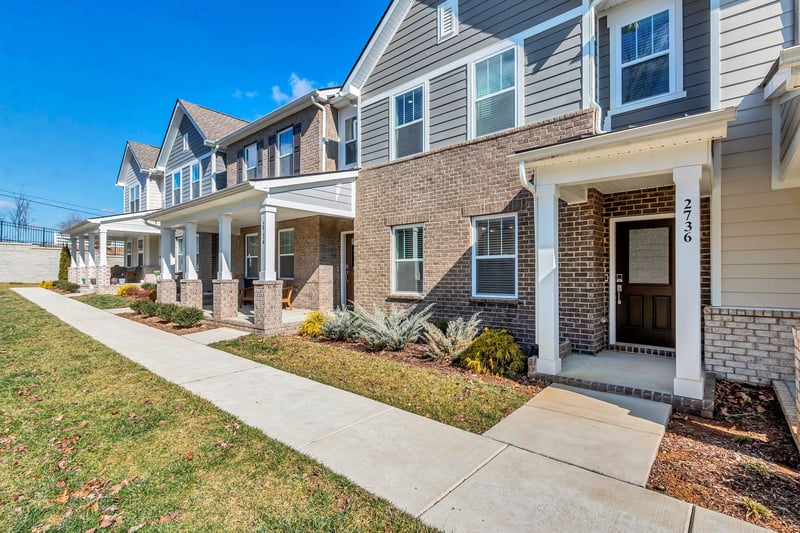 2736 Fordham St, Columbia, TN 38401