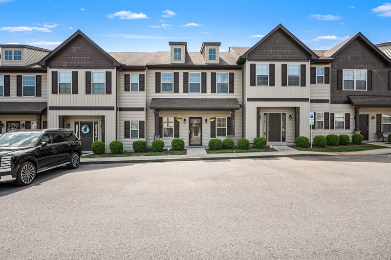 5311 Tony Lama Ln, Murfreesboro, TN 37128