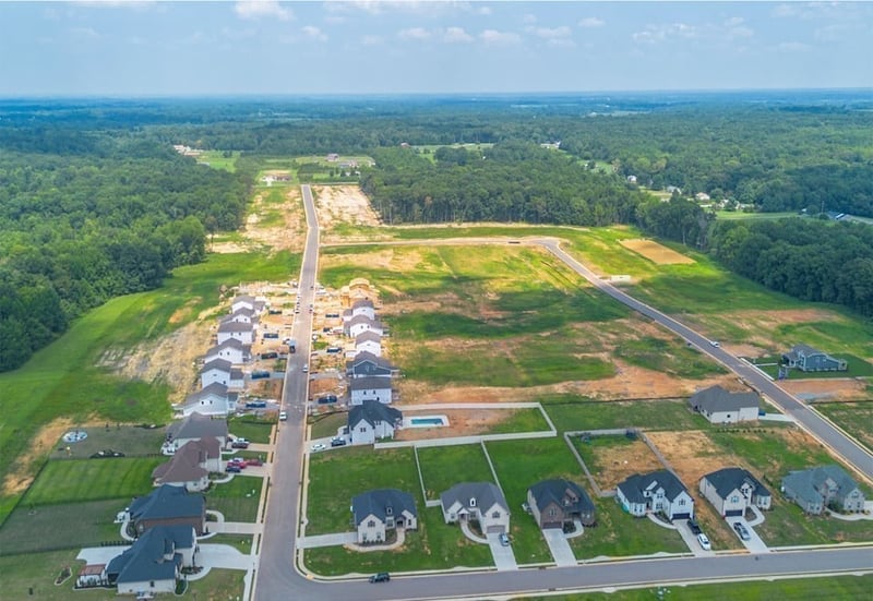 2326 Beverly Gail Rd, Pleasant View, TN 37146