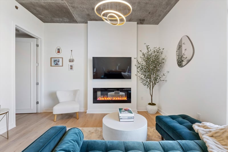 1510 Demonbreun St #807, Nashville, TN 37203