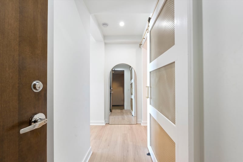 1510 Demonbreun St #807, Nashville, TN 37203