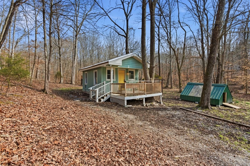 3972 Skelley Rd, Santa Fe, TN 38482