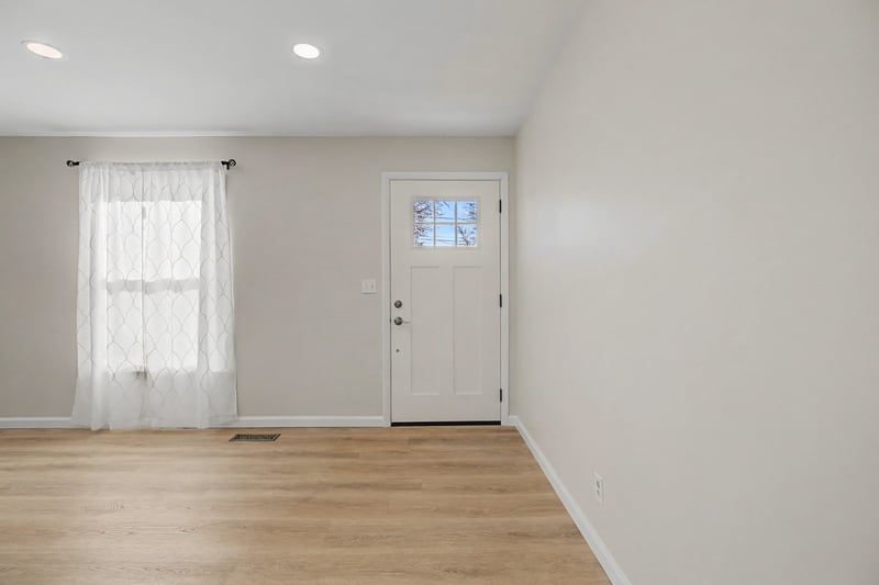 652 Harding Pl, Nashville, TN 37211