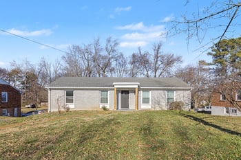 652 Harding Pl, Nashville, TN 37211