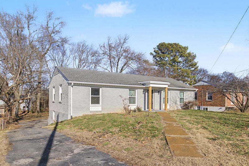 652 Harding Pl, Nashville, TN 37211