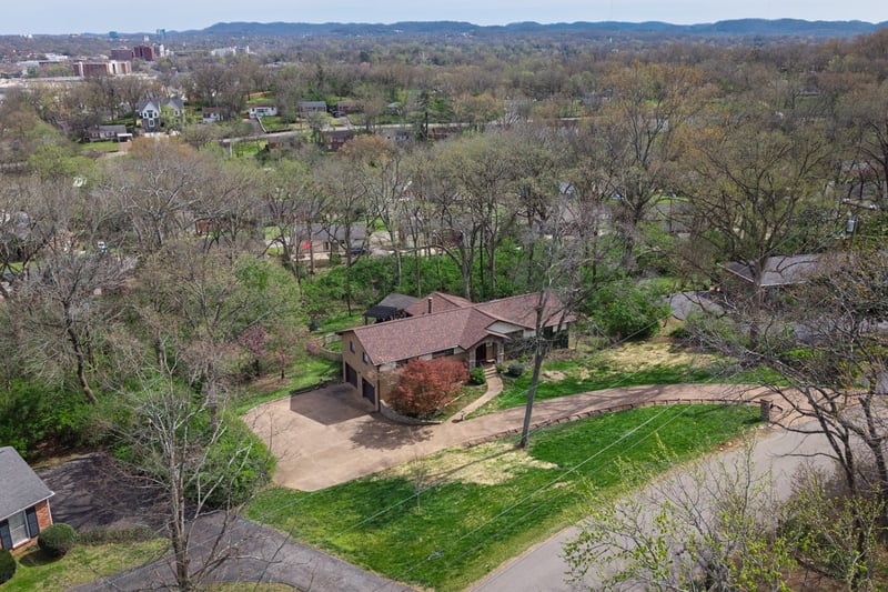 176 Lelawood Cir, Nashville, TN 37209