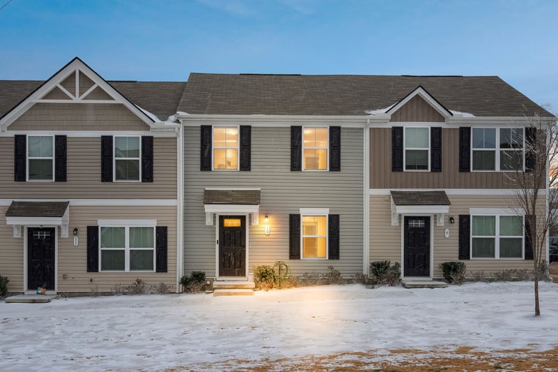 2935 Winterberry Dr #10, Nashville, TN 37207