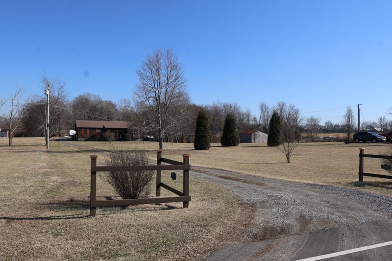 4247 Armstrong Rd, Springfield, TN 37172
