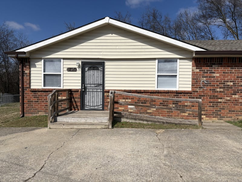 809 Brickmont Ct, Nashville, TN 37207