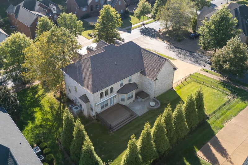 1000 Redwood Way, Hendersonville, TN 37075