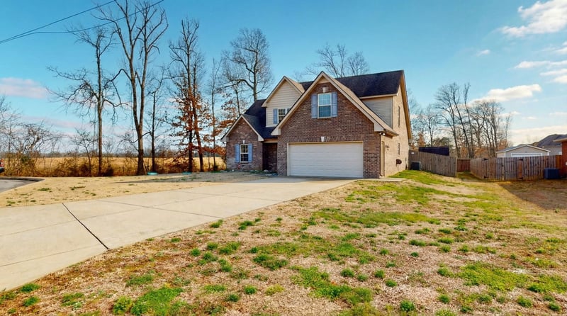 1504 Round Rock Dr, Murfreesboro, TN 37128