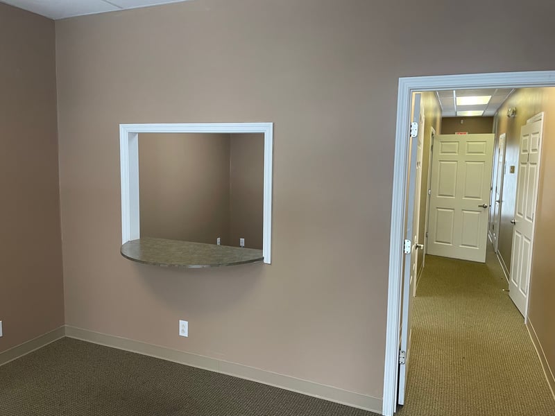 1850 Memorial Dr, Clarksville, TN 37043