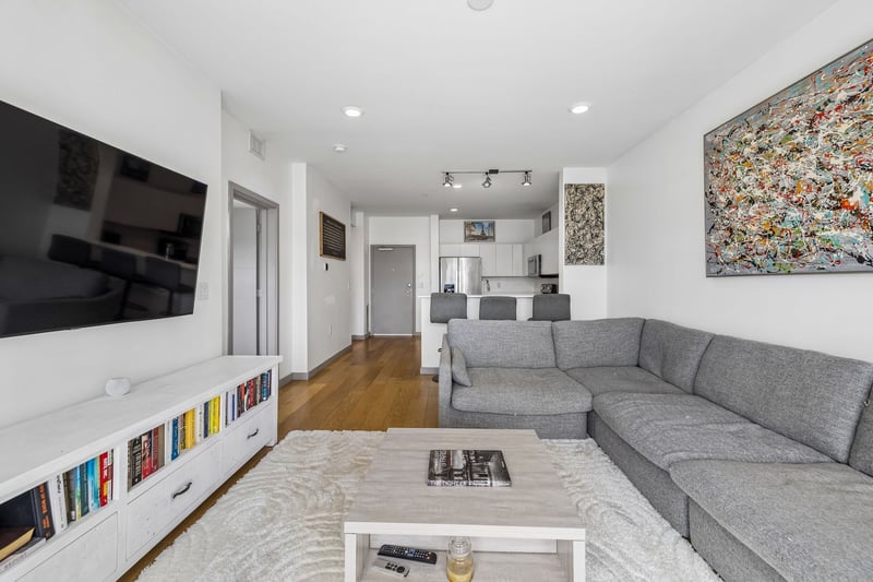 400 Herron Dr #416, Nashville, TN 37210