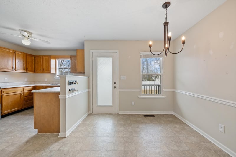 2719 Rocking Horse Ln, Murfreesboro, TN 37130