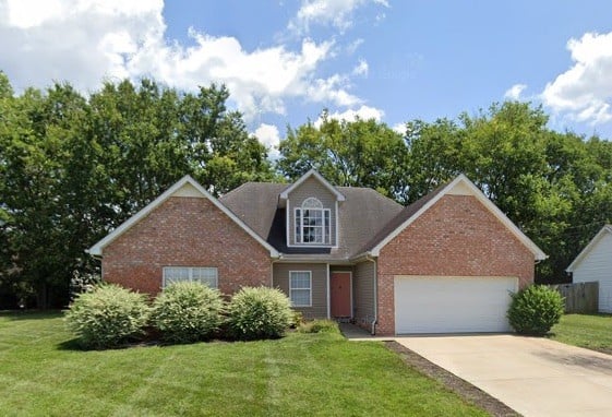 2233 Rosecran Cir, La Vergne, TN 37086