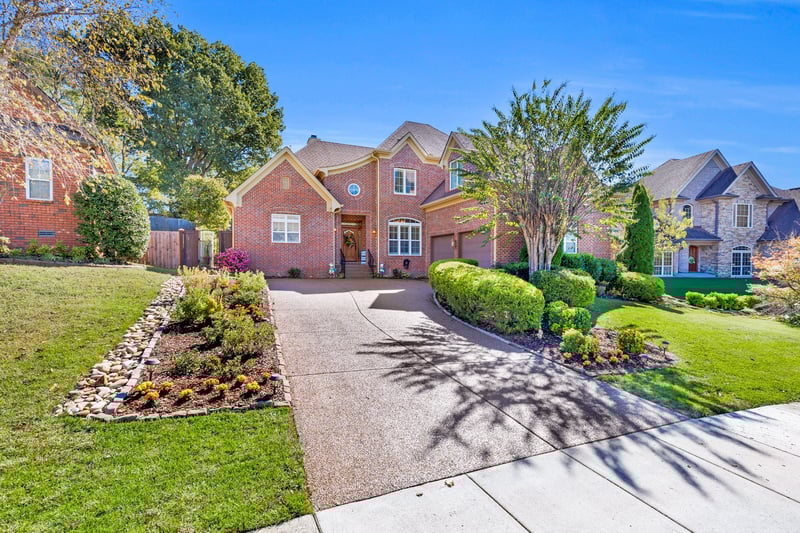 228 Valley Bend Dr, Nashville, TN 37214