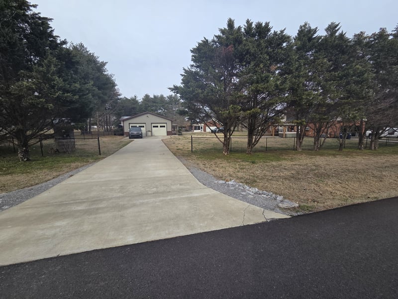 1976 Orchard Park Dr, Murfreesboro, TN 37128