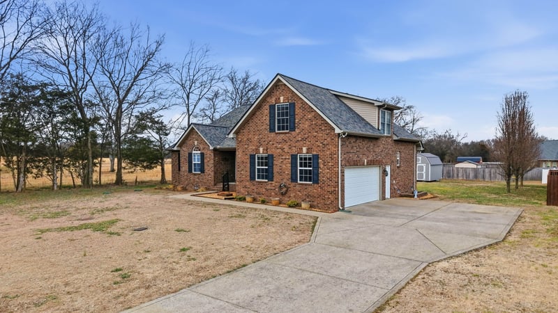 1931 Mural Ln, Murfreesboro, TN 37127