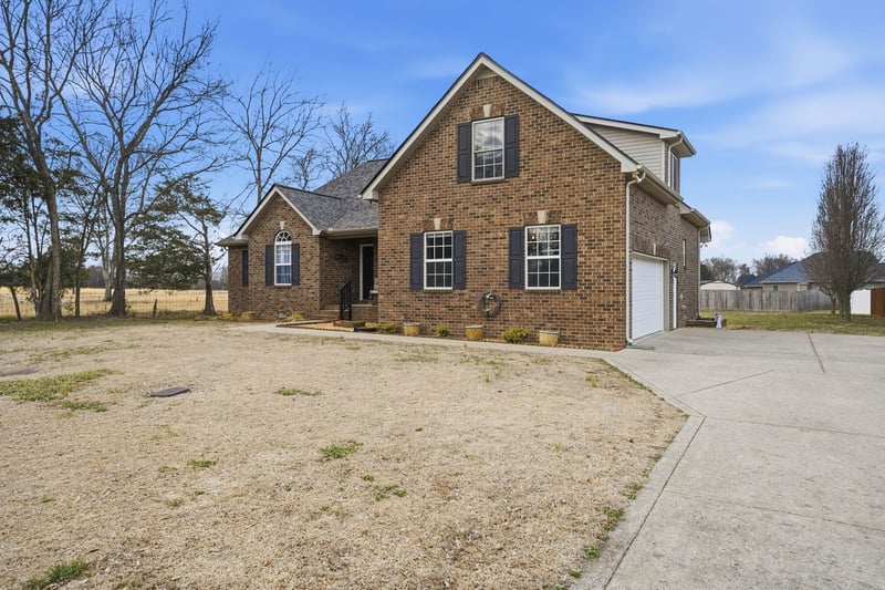 1931 Mural Ln, Murfreesboro, TN 37127