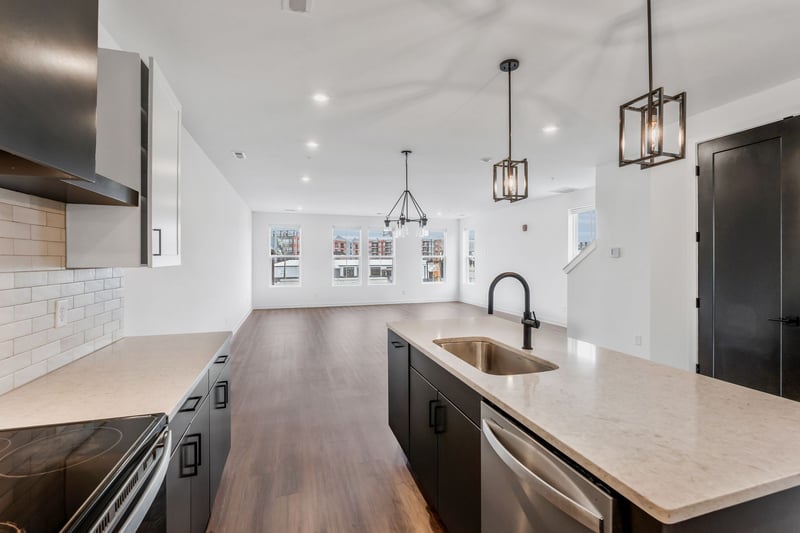 2032 Edison Park Ln, Nashville, TN 37209