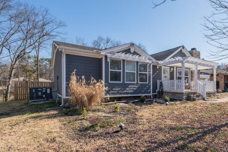 625 Netherlands Dr, Hermitage, TN 37076