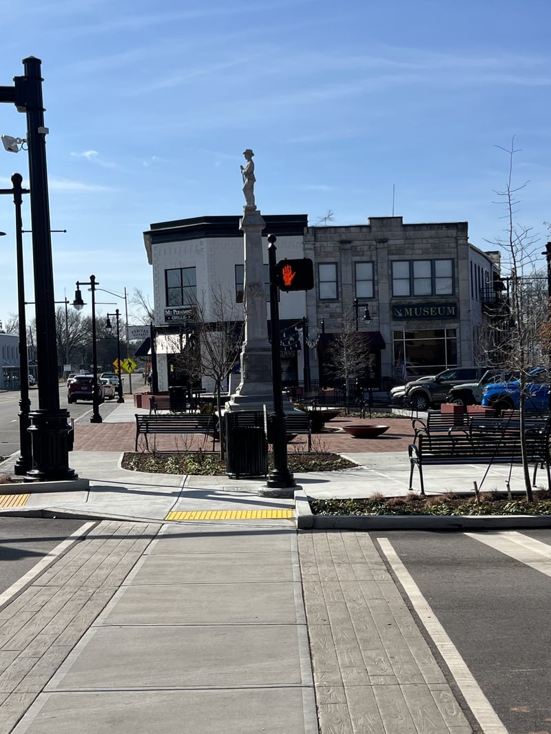 115 N Main St, Mount Pleasant, TN 38474