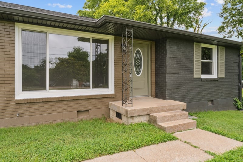 801 Lemont Dr, Nashville, TN 37216