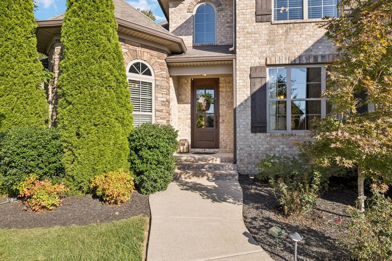 8018 Fenwick Ln, Spring Hill, TN 37174