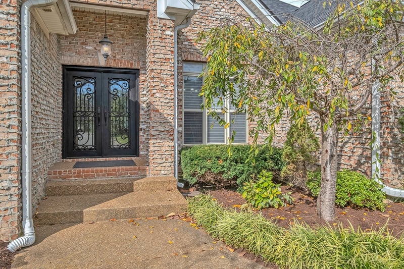 456 Summit Oaks Dr, Nashville, TN 37221