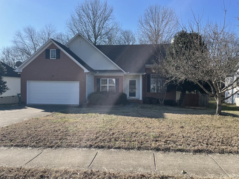 2111 Loudenslager Dr, Thompsons Station, TN 37179