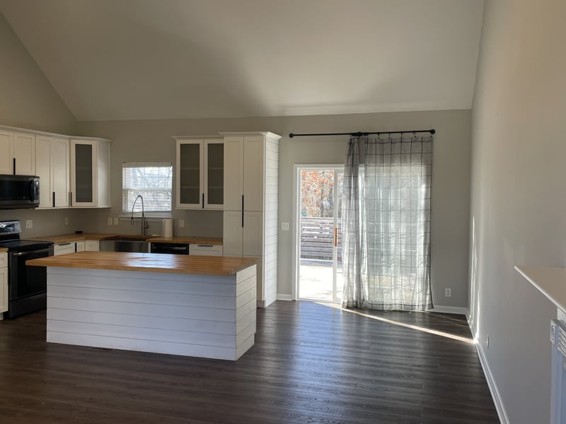 2111 Loudenslager Dr, Thompsons Station, TN 37179