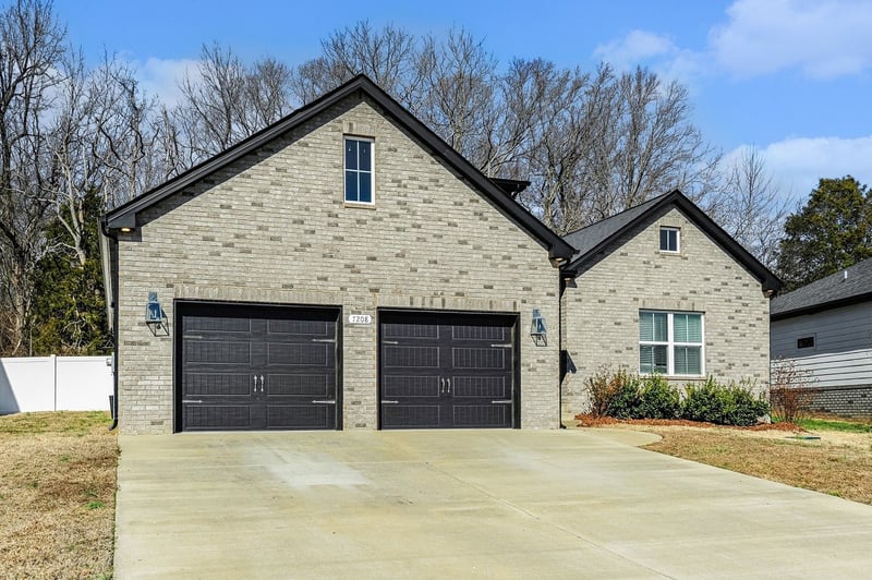7208 Winding Way, Pleasant View, TN 37146