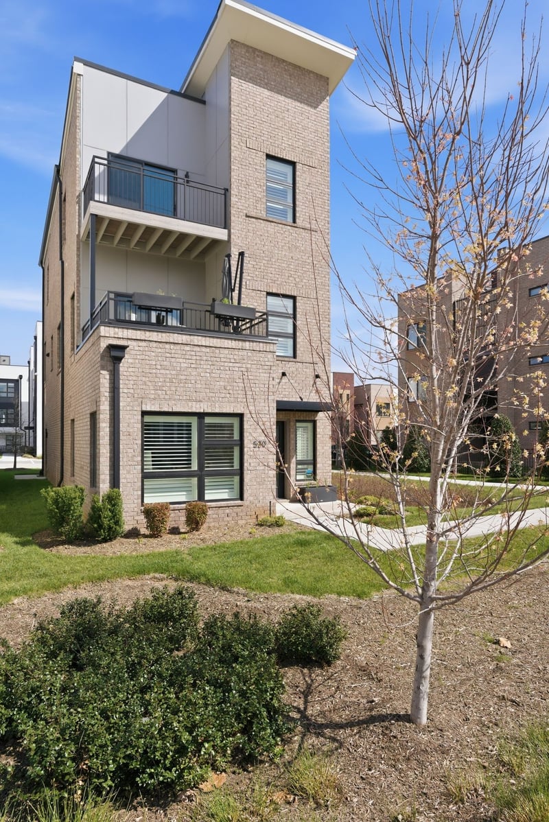 530 Southgate Ave, Nashville, TN 37203