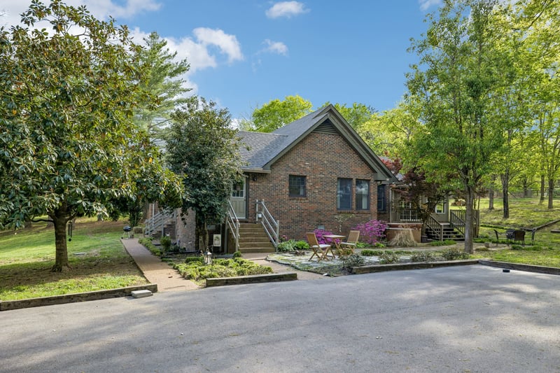 3625 Mitchell Rd, Lebanon, TN 37087
