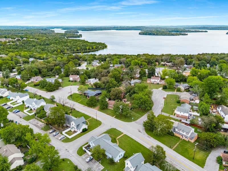 3840 Priest Lake Dr, Nashville, TN 37217