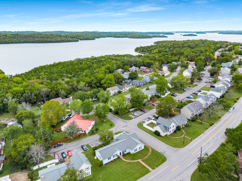 3840 Priest Lake Dr, Nashville, TN 37217