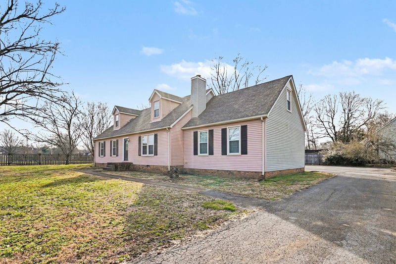 2902 Miles Dr, Murfreesboro, TN 37129